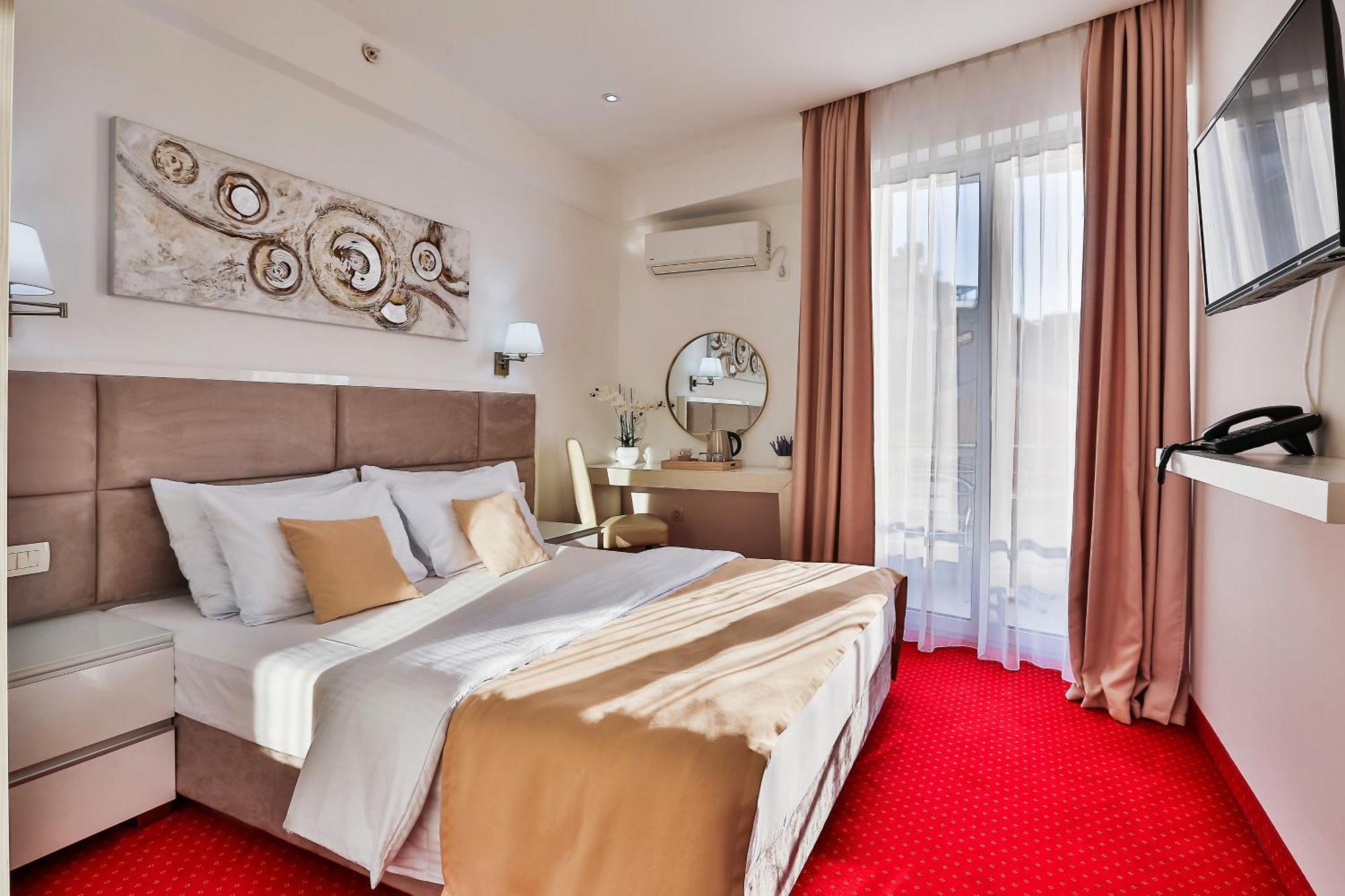 Hotel La Mer Budva Exterior photo